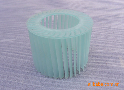 青島宏瑞塑料制品 專注注塑與模具制造，以質(zhì)優(yōu)價(jià)廉誠(chéng)信服務(wù)市場(chǎng)